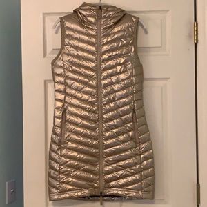 SKHOOP osa vest in champagne Size: S